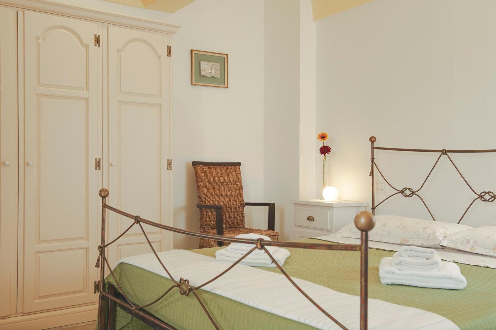 Agriturismo Masseria Calongo Cisternino Bagian luar foto